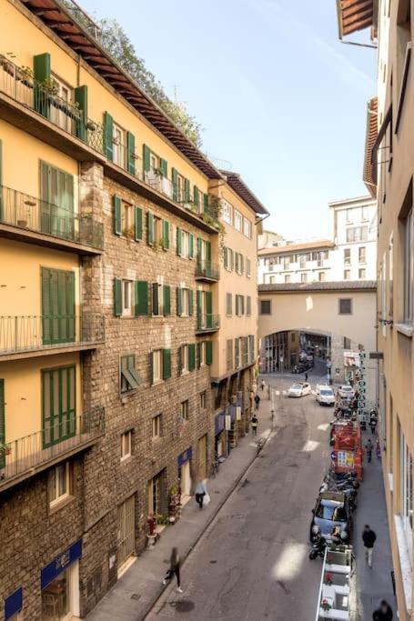 Best Location Ponte Vecchio Florenz Exterior foto